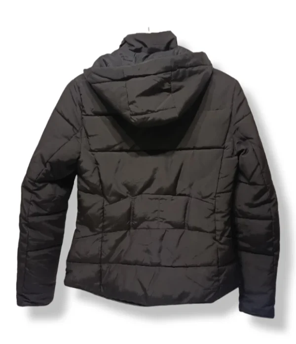 1000004709 (9) Parka acolchada negra con chiporro y capucha – Marca unknown – Talla M