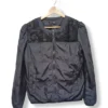 Cortaviento negro con aplicaciones de encaje – EMT – Talla M