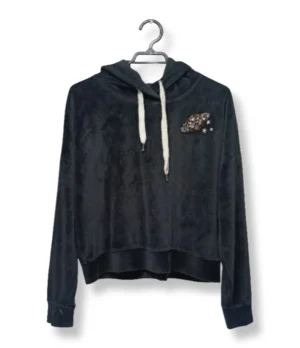 1000004880 (23) Polerón Crop de Terciopelo Gris con Bordado de Estrellas – Talla M