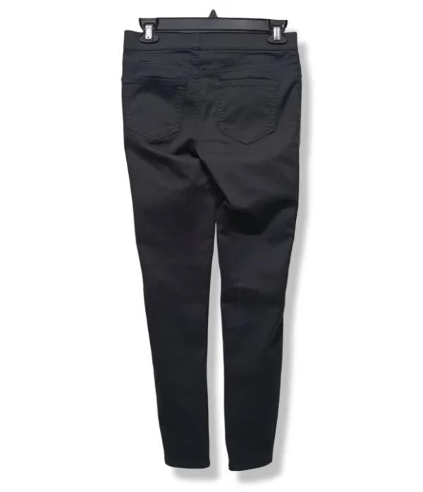 pixelcut-export-1751175733410 Leggins Negro – No Boundaries – Talla M