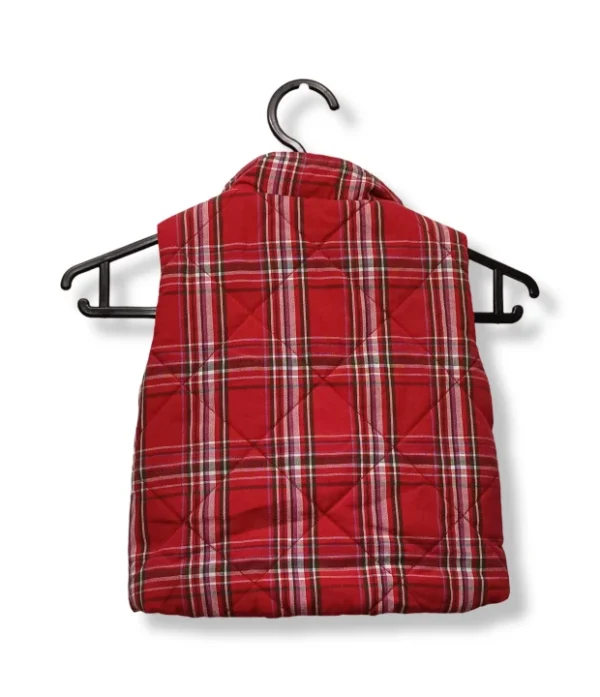 pixelcut-export-1751217470359 Parka sin mangas a cuadros rojos – talla 4-5 años