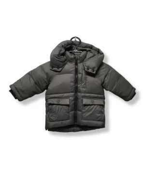 pixelcut-export-1751217923927 Parka acolchada Zara de plumas verde militar – Talla 9-12 meses (copia)