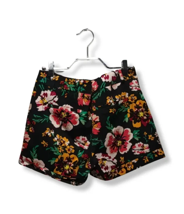 pixelcut-export-1751222126254 Short Floral Marquis Mujer – Fondo Negro con Estampado Tropical