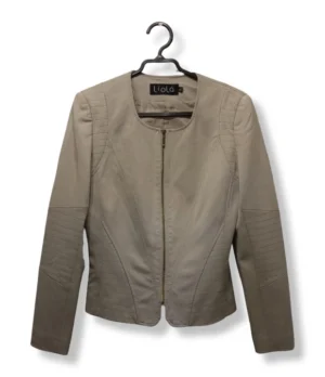 pixelcut-export-1751250226165 Chaqueta Beige Liola – Sofisticación Minimalista, Talla 38