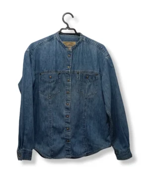 pixelcut-export-1751259994820 Camisa Denim con Cuello Mao – Estilo Western Moderno