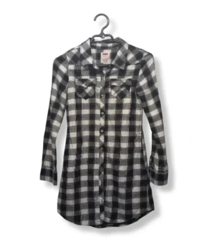 pixelcut-export-1751318480675 Camisa Vestido Levi´s , Talla XS