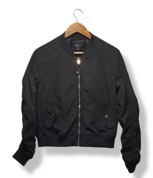pixelcut-export-1753767316809 Bomber negra lisa FB Sister -talla S