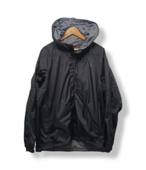 Cortaviento técnica negra Nike ACG FitStorm – Talla L