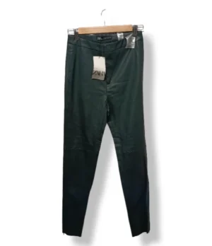 Pantalón efecto cuero verde oscuro Zara Woman – Talla S