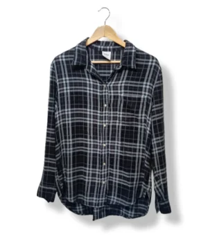 1000018665 (27) Camisa a cuadros Gap, talla M