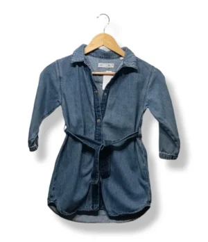 pixelcut-export-1754063685112 Vestido camisero denim Zara niña, con cinturón, talla 4- 5 años