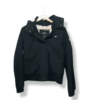 Chaqueta negra forrada en chiporro Hollister All-Weather – Talla M