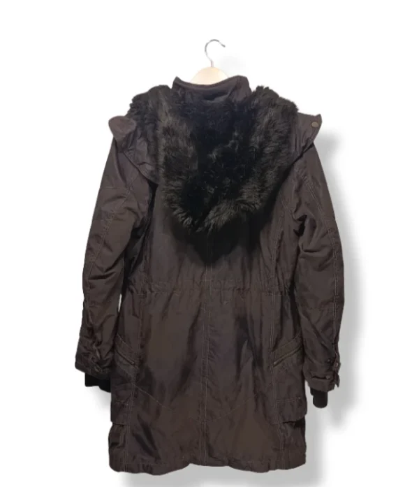 pixelcut-export-1754285209790 Parka larga café oscuro con chiporro Cosima – Talla L