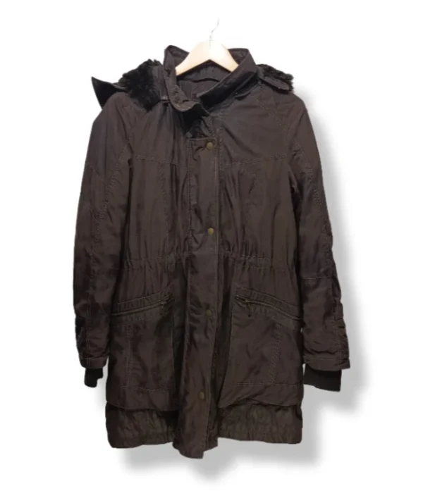 pixelcut-export-1754285238936 Parka larga café oscuro con chiporro Cosima – Talla L