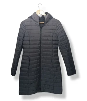 pixelcut-export-1754285939719 Parka larga acolchada negra The Outerwear (XS/S)
