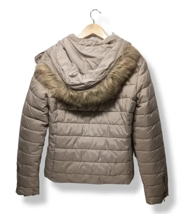pixelcut-export-1754286536068 Parka acolchada beige con gorro de piel Alcott – Talla M/L