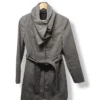 Abrigo gris con cinturón Motivi – Talla 38/40