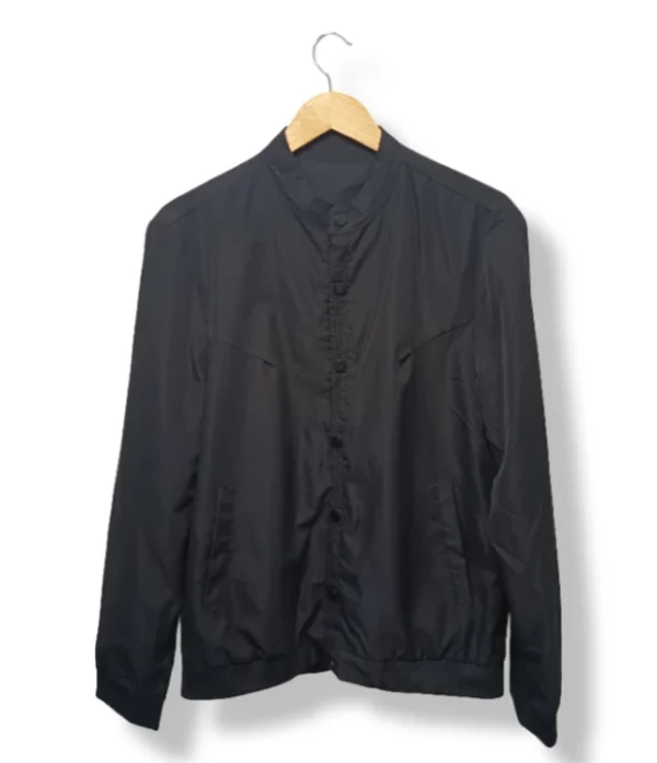 Chaqueta negra cuello mao 2XL