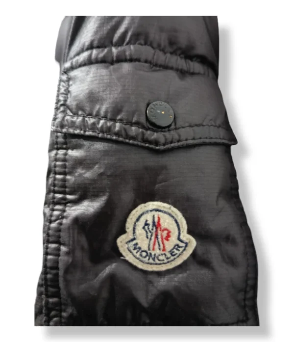 pixelcut-export-1756390216309 Parka larga Moncler negra