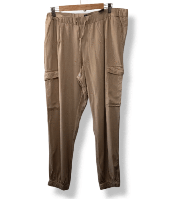 Pantalón Cargo Tommy Hilfiger Beige — Talla M