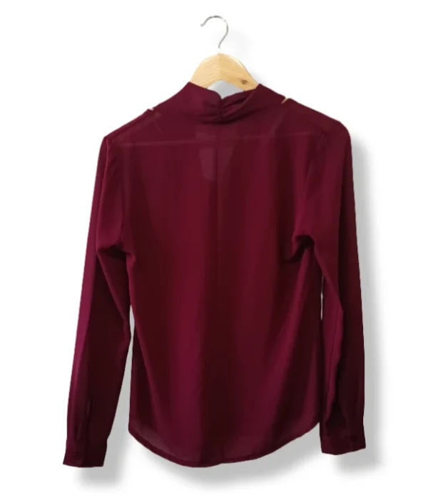 pixelcut-export-1757567487650 Blusa burdeos , Talla M