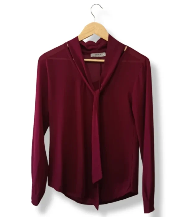 pixelcut-export-1757567513735 Blusa burdeos , Talla M