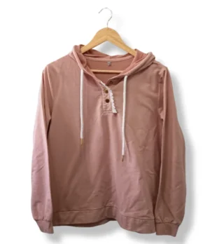 pixelcut-export-1757572187646 Polerón rosado con capucha y botones – Talla L/XL