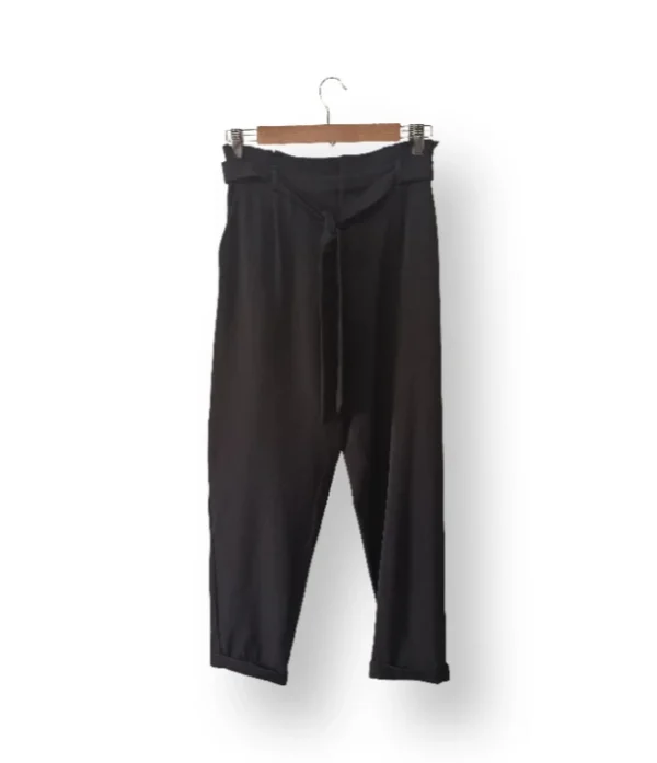IMG_20251021_155248 Pantalón Pull&Bear negro con cinturón – Talla 38