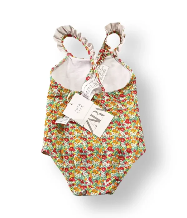 IMG_20251021_185201 Traje de baño floral multicolor talla 4-5 años ( nuevo)