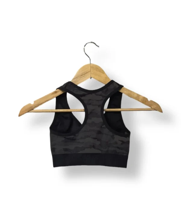 IMG_20251022_173940 Top deportivo negro Avia – Talla M