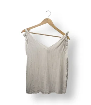 IMG_20251106_182105 Blusa blanca con lazos en hombros Express – Talla S