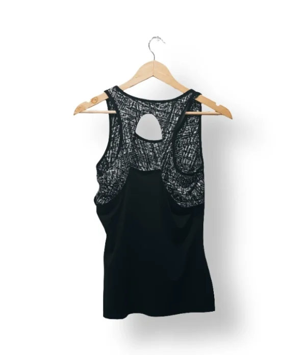 IMG_20251106_192448 Top deportivo negro Crivit-Talla S