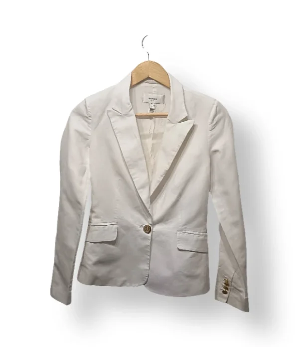 IMG_20251116_211443 Blazer MNG blanco de lino – Talla XS/S