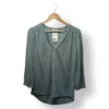 Blusa H&M celeste soft, talla S (Nueva)