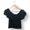 Top negro off-shoulder H&M, talla XS