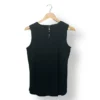 IMG_20251116_223605 Blusa negra Ann Taylor con aplicaciones florales – Talla S