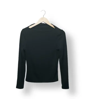 IMG_20251116_225357 Súeter negro manga larga rib Marquis – Talla S
