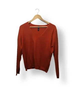 IMG_20251116_225535 Suéter GAP Terracota con Coderas – Talla S