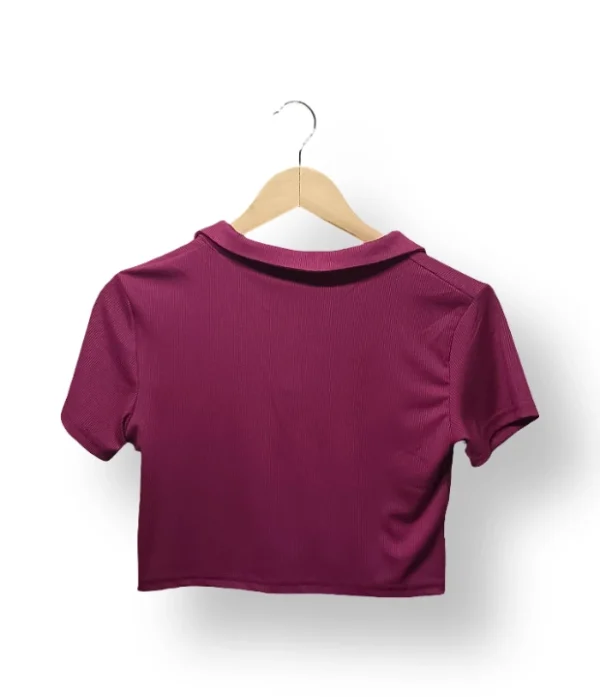 1000046981 (1) Polera Crop Morada con Cierre – Talla S