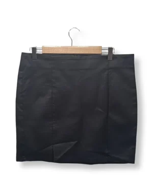 1000047003 Falda negra efecto cuero Shein, talla XL (44 cm)