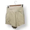 1000047030 Short deportivo NIKE color crema de tiro alto, talla XS