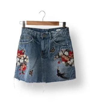 IMG_20251201_131208 Falda denim bordada – Denim Collection, talla XS