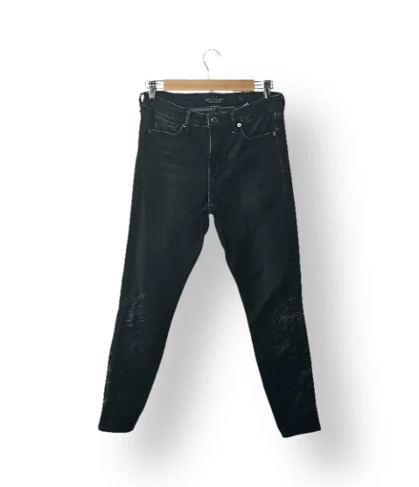 Lucky Brand – Jean Skinny Negro Bordado -Talla 36/38