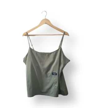 IMG_20251201_134014 Polera GAP verde militar de tirantes – Talla XXL (Nueva con etiqueta)